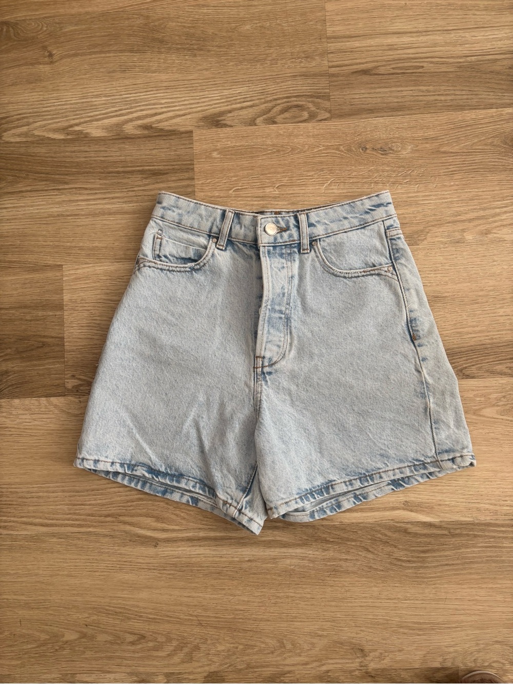 Zara Light Wash High-Waist Denim Shorts - Women